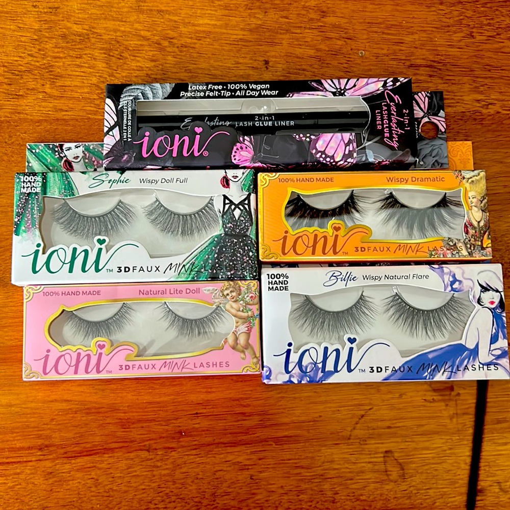 4 different types of faux Eyelashes. From natural to dramatic
